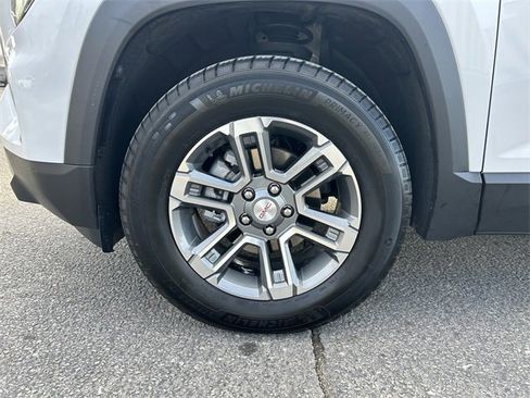 Used 2025 GMC Terrain Elevation image 10