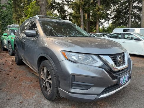 Used 2020 Nissan Rogue SV w/ Premium Package AWD/4WD image 4