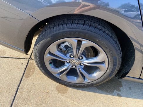 Used 2023 Honda Accord EX image 30