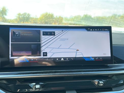 New 2026 BMW X6 xDrive40i w/ Climate Comfort Package image 22