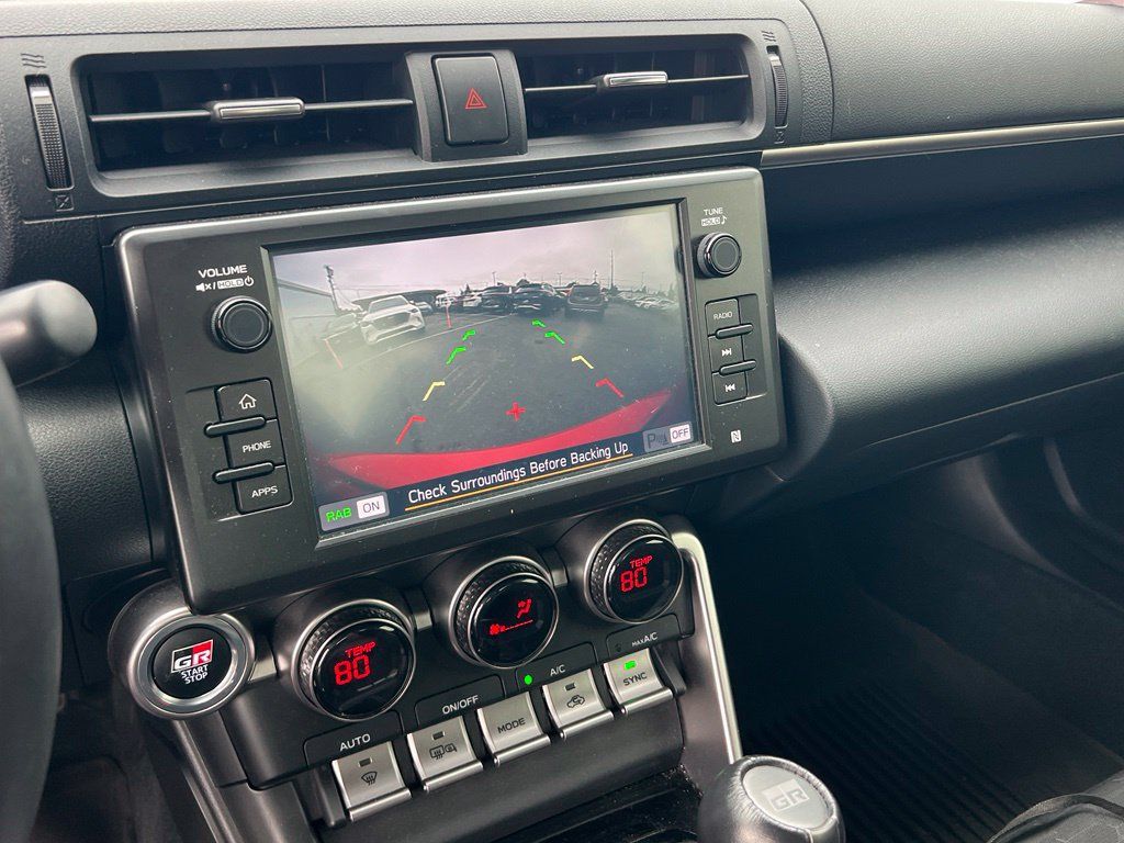 Used 2023 Toyota GR86 w/ ALL Weather Mat Package (TMS) RWD image 18