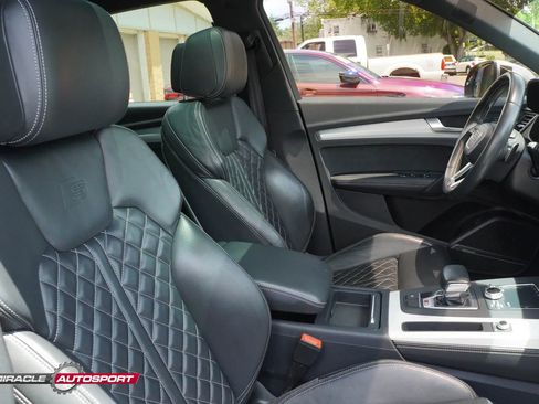 Used 2018 Audi SQ5 Premium Plus w/ Navigation Package AWD/4WD image 33