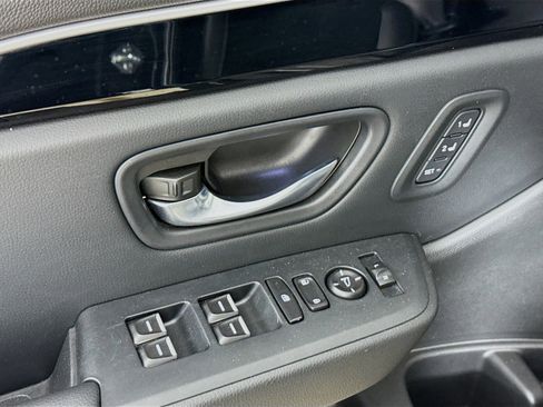 Certified 2024 Honda Pilot Touring image 21