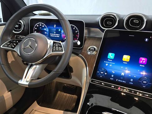 Certified 2026 Mercedes-Benz GLC 300 4MATIC image 11