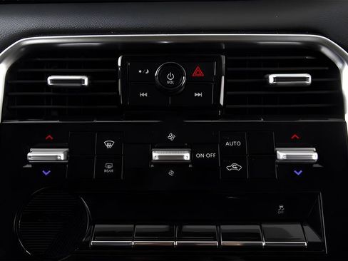 New 2026 Nissan Armada SV image 33