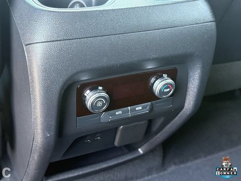Used 2024 GMC Acadia Elevation FWD image 28