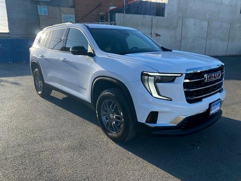 Used 2025 GMC Acadia Elevation image 9