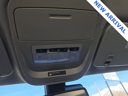 Used 2021 Chevrolet Colorado LT w/ Safety Package image 23