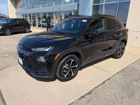 Used 2022 Chevrolet TrailBlazer RS FWD image 4