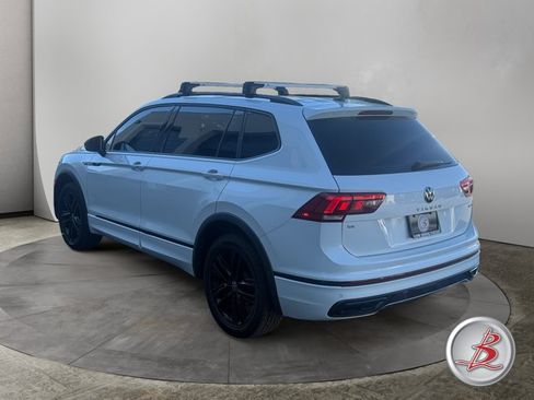 Used 2022 Volkswagen Tiguan SE R-Line AWD/4WD image 5