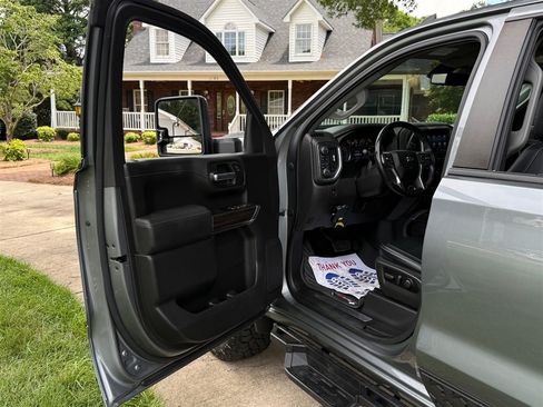 Used 2021 Chevrolet Silverado 1500 LT Trail Boss w/ Bed Protection Package AWD/4WD image 40