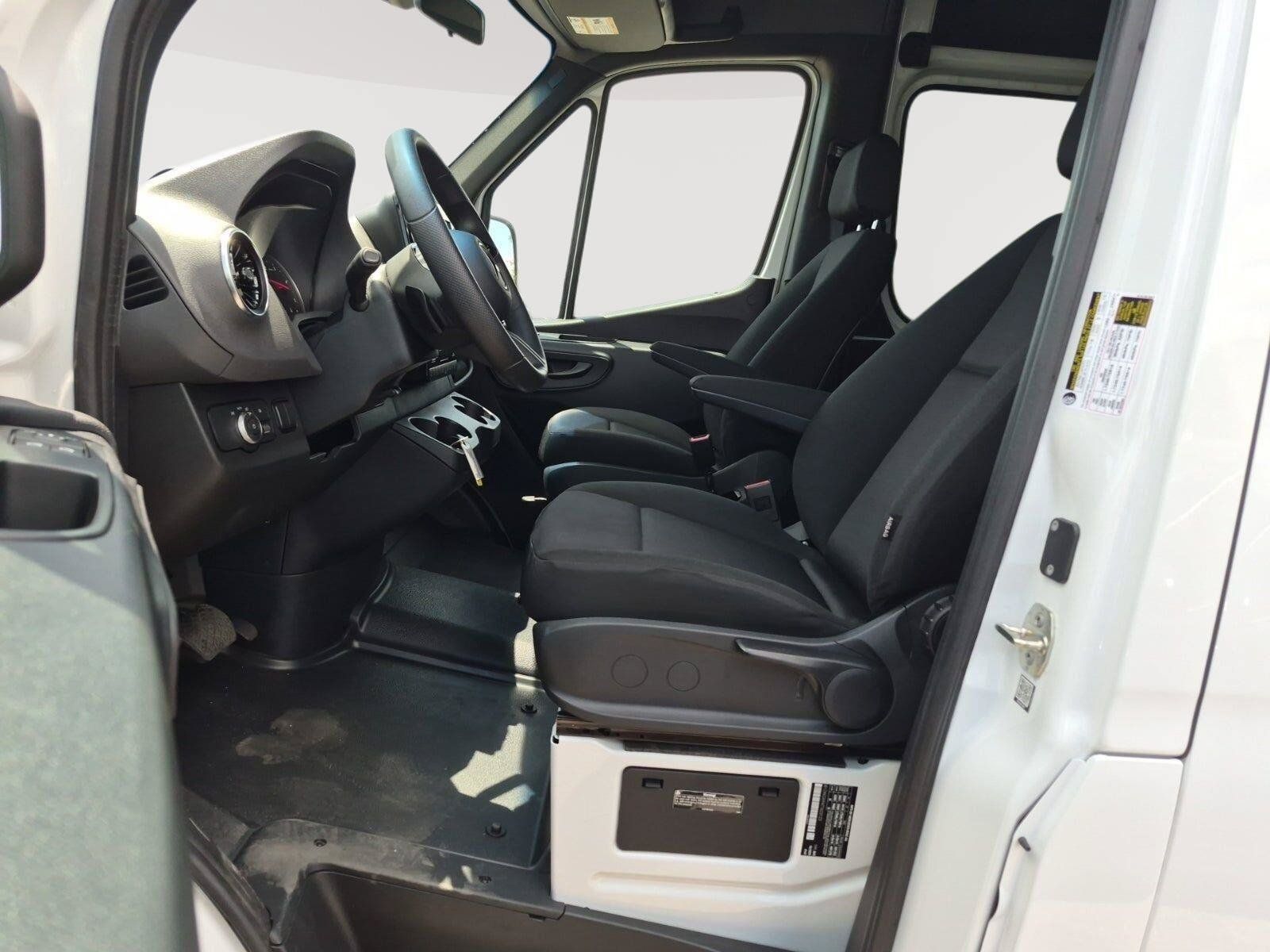Used 2026 Mercedes-Benz Sprinter 2500 image 15