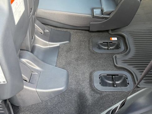 Used 2024 Lexus GX 550 image 48