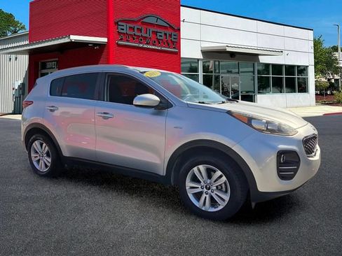 Used 2017 Kia Sportage LX w/ LX Popular Package AWD/4WD image 7