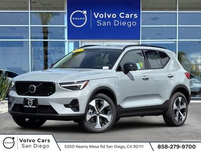 New 2026 Volvo XC40 B5 Plus w/ Protection Package Premier
