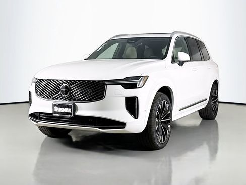 New 2026 Volvo XC90 B6 Plus w/ Protection Package Premier AWD/4WD image 3