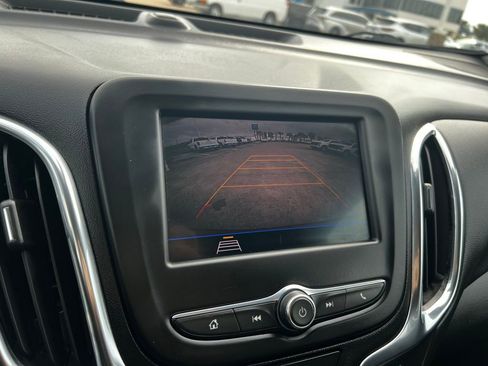 Used 2021 Chevrolet Equinox LT image 70