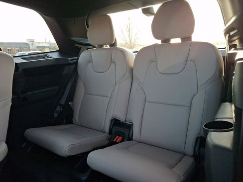 New 2026 Volvo XC90 B6 Ultra w/ Lounge Package AWD/4WD image 7