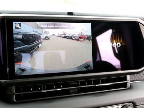 New 2026 Jeep Gladiator Mojave image 14