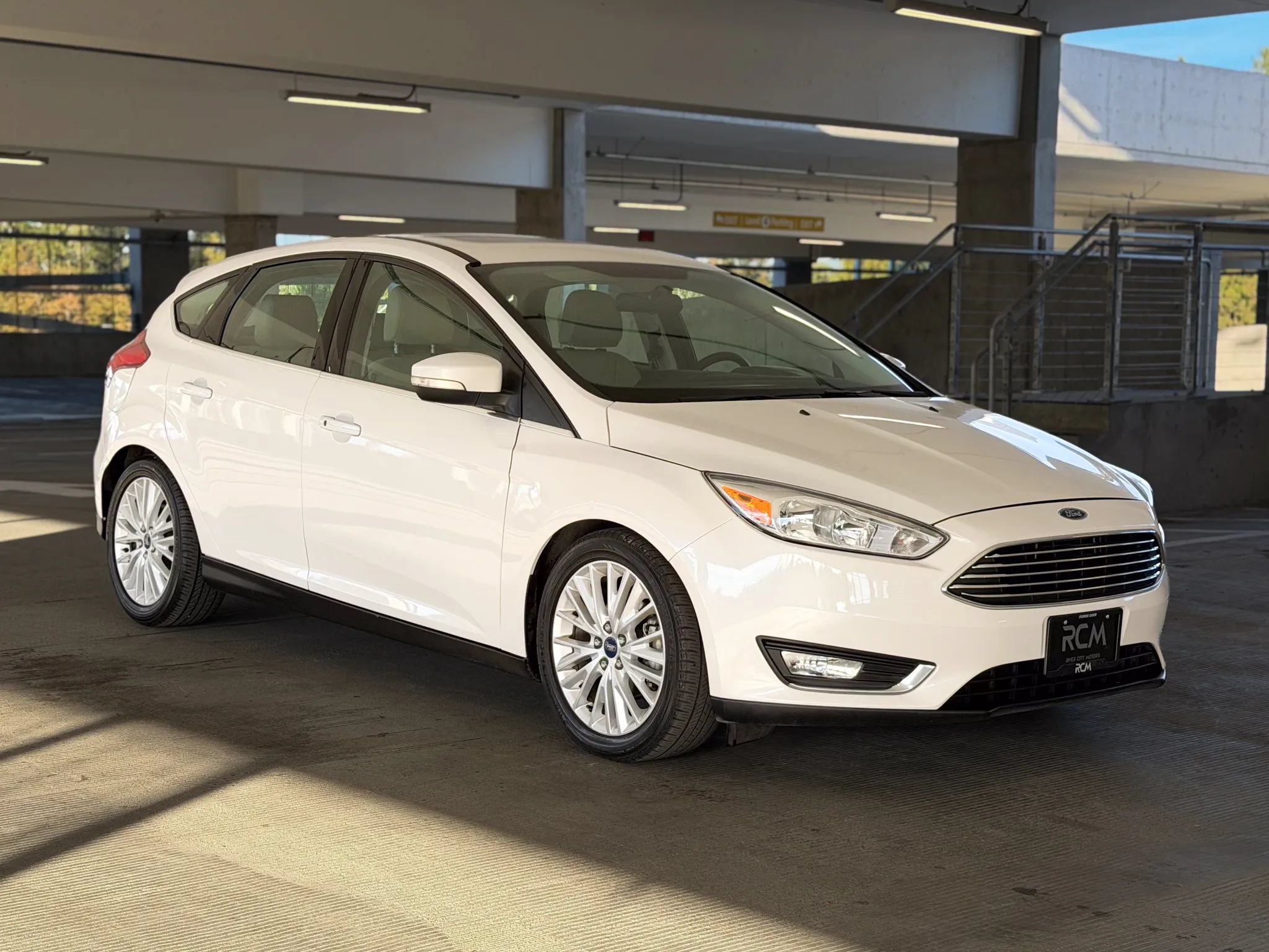 Used 2018 Ford Focus Titanium FWD image 3