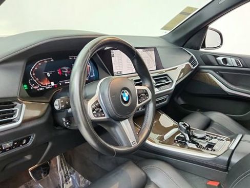 Used 2022 BMW X5 sDrive40i w/ M Sport Package image 19