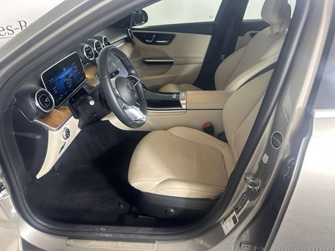 Used 2023 Mercedes-Benz C 300 Sedan image 9