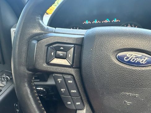 Used 2020 Ford F150 XLT w/ Equipment Group 302A Luxury AWD/4WD image 15
