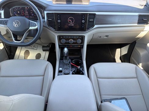 Used 2023 Volkswagen Atlas SE w/ Black Wheel Package AWD/4WD image 18