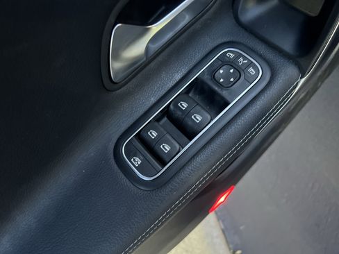 Used 2022 Mercedes-Benz CLA 250 4MATIC image 15