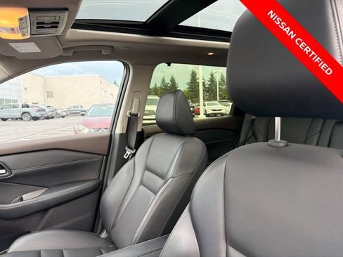 Certified 2023 Nissan Rogue SV w/ SV Premium B Package AWD/4WD image 19