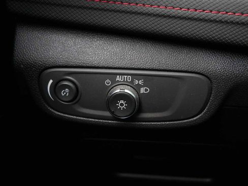 Certified 2025 Chevrolet TrailBlazer RS w/ Driver Confidence Package image 19