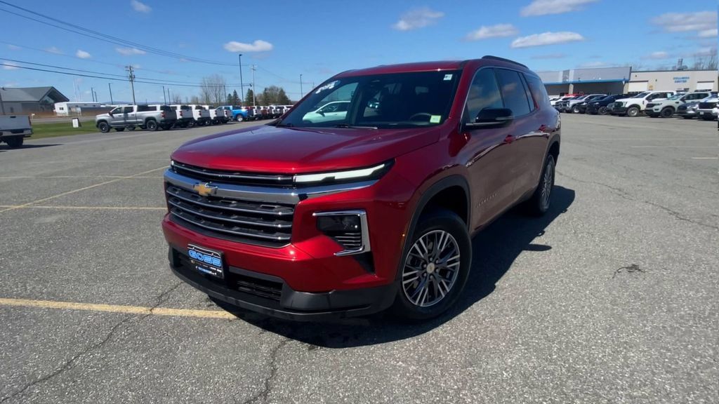 Certified 2025 Chevrolet Traverse LT AWD/4WD image 4