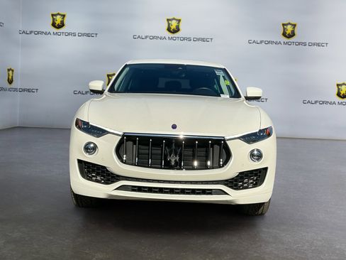 Used 2019 Maserati Levante image 2