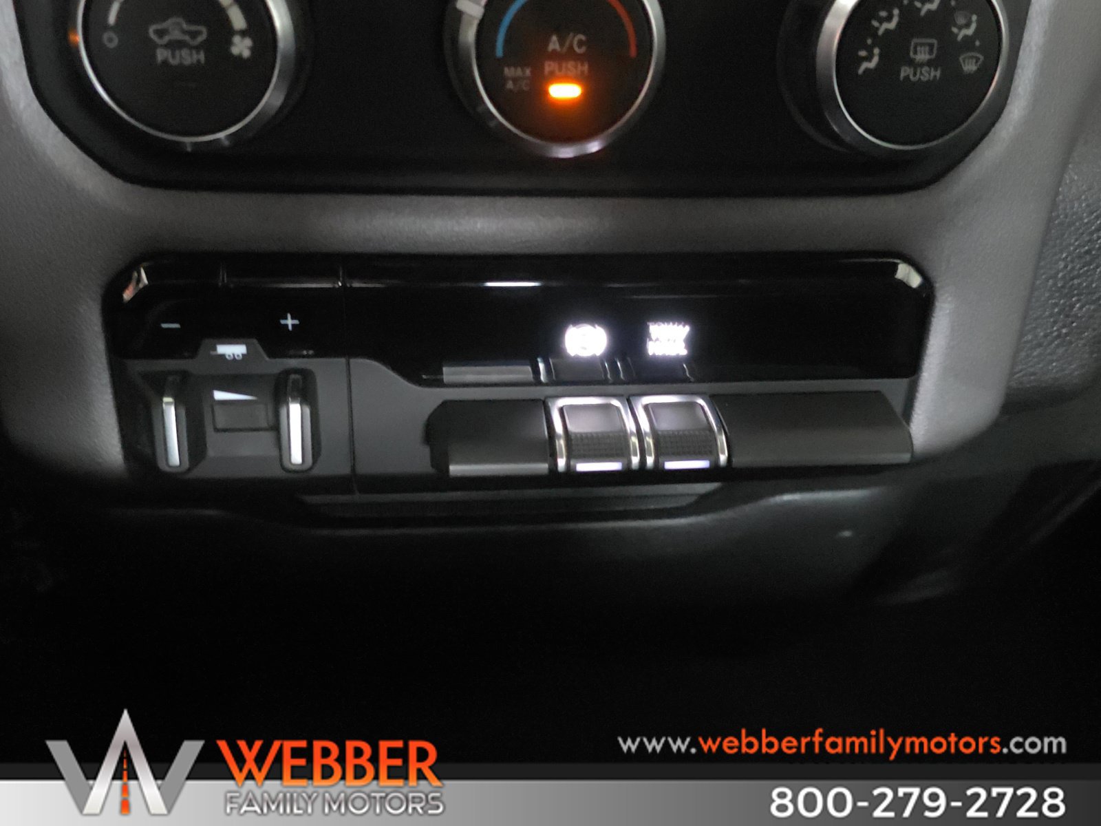 Used 2022 RAM 2500 Big Horn AWD/4WD image 18