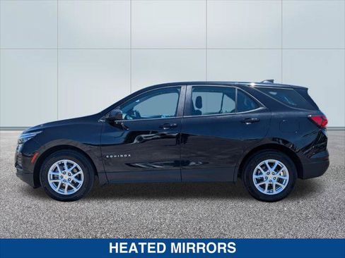 Used 2023 Chevrolet Equinox LS FWD image 2