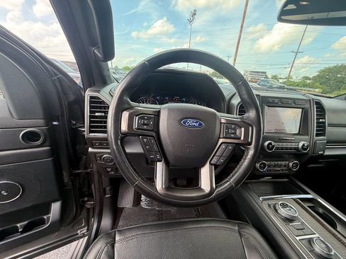 Used 2021 Ford Expedition Max Limited AWD/4WD image 16