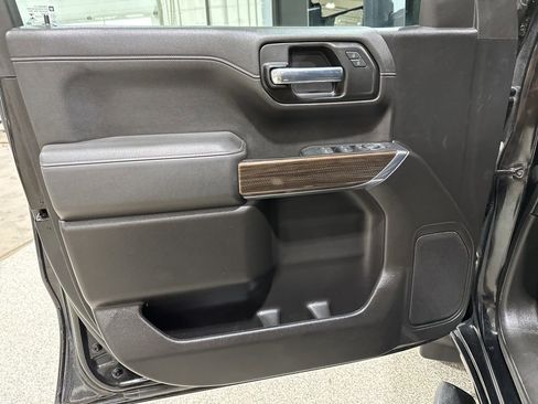 Used 2021 Chevrolet Silverado 1500 LT Trail Boss w/ Bed Protection Package AWD/4WD image 11
