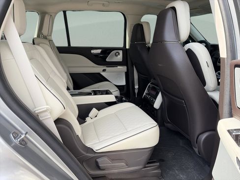 Used 2024 Lincoln Aviator Black Label w/ Dynamic Handling Package image 18