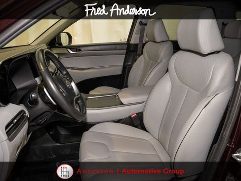 Used 2024 Hyundai Palisade SEL FWD image 13