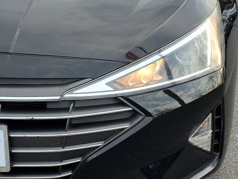 Used 2020 Hyundai Elantra SE w/ Cargo Package (C1) image 8