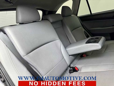 Used 2019 Subaru Outback 2.5i Limited image 19
