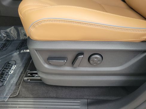 New 2026 INFINITI QX80 Luxe w/ Cargo Package image 18