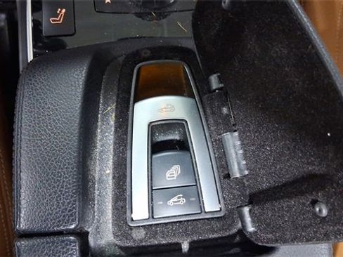 Used 2014 Mercedes-Benz E 350 E 350 image 30