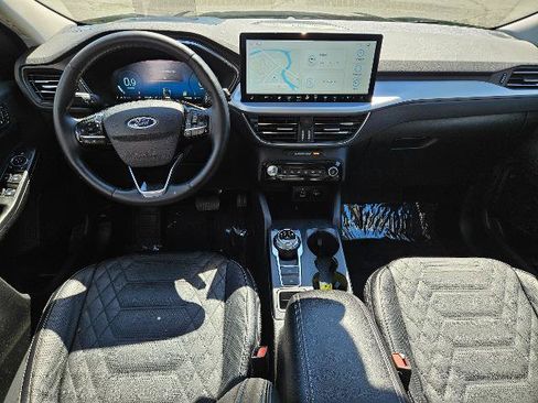 Certified 2024 Ford Escape Platinum w/ Premium Technology Package AWD/4WD image 14