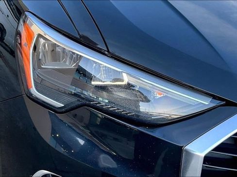 Used 2020 Audi Q3 2.0T Premium AWD/4WD image 29