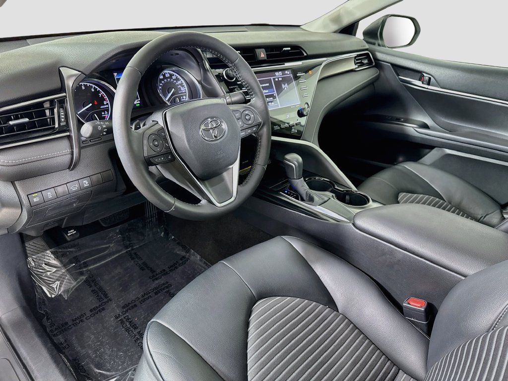 Used 2020 Toyota Camry SE w/ Audio Package FWD image 18
