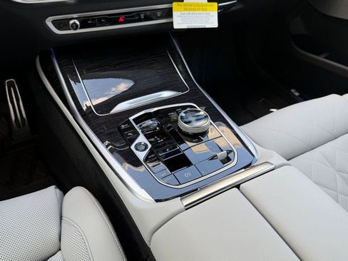 New 2027 BMW X7 xDrive40i w/ Executive Package AWD/4WD image 25