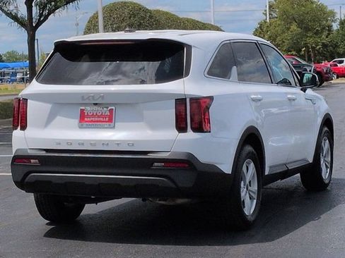 Used 2022 Kia Sorento LX FWD image 5