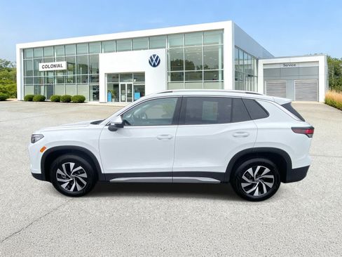 Certified 2025 Volkswagen Tiguan S AWD/4WD image 2