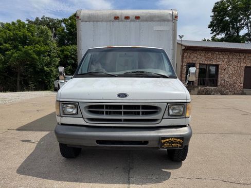 Used 1998 Ford E-350 and Econoline 350 RWD image 2